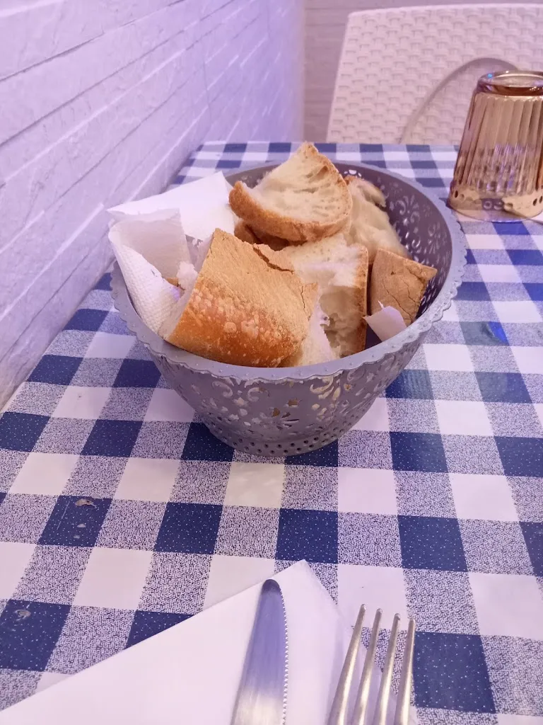 Menu_Mare Luna Pizzeria...trattoria._Scampia_image_2