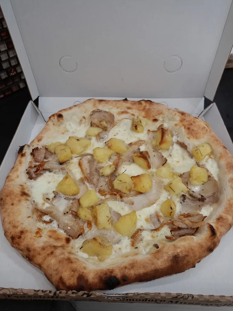 Menu_Mare Luna Pizzeria...trattoria._Scampia_image_4