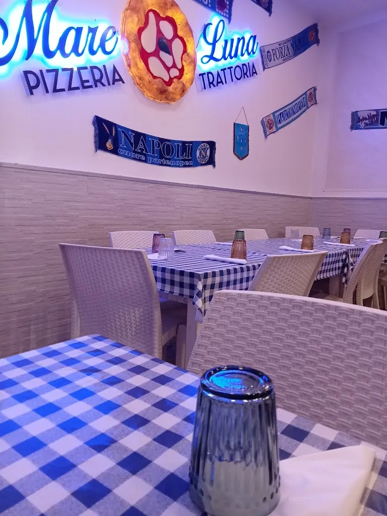 Salvatore Marigliano_Mare Luna Pizzeria...trattoria._Scampia_review