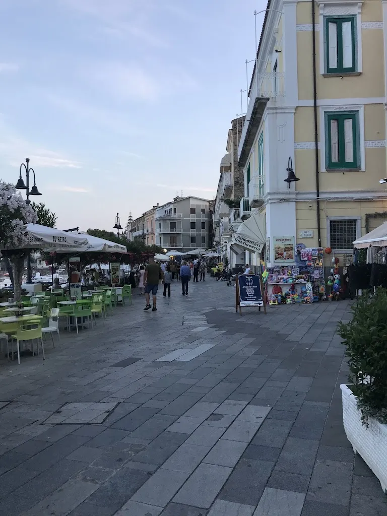 Antonio Di Maio_Ristorante incontro_Scario_review