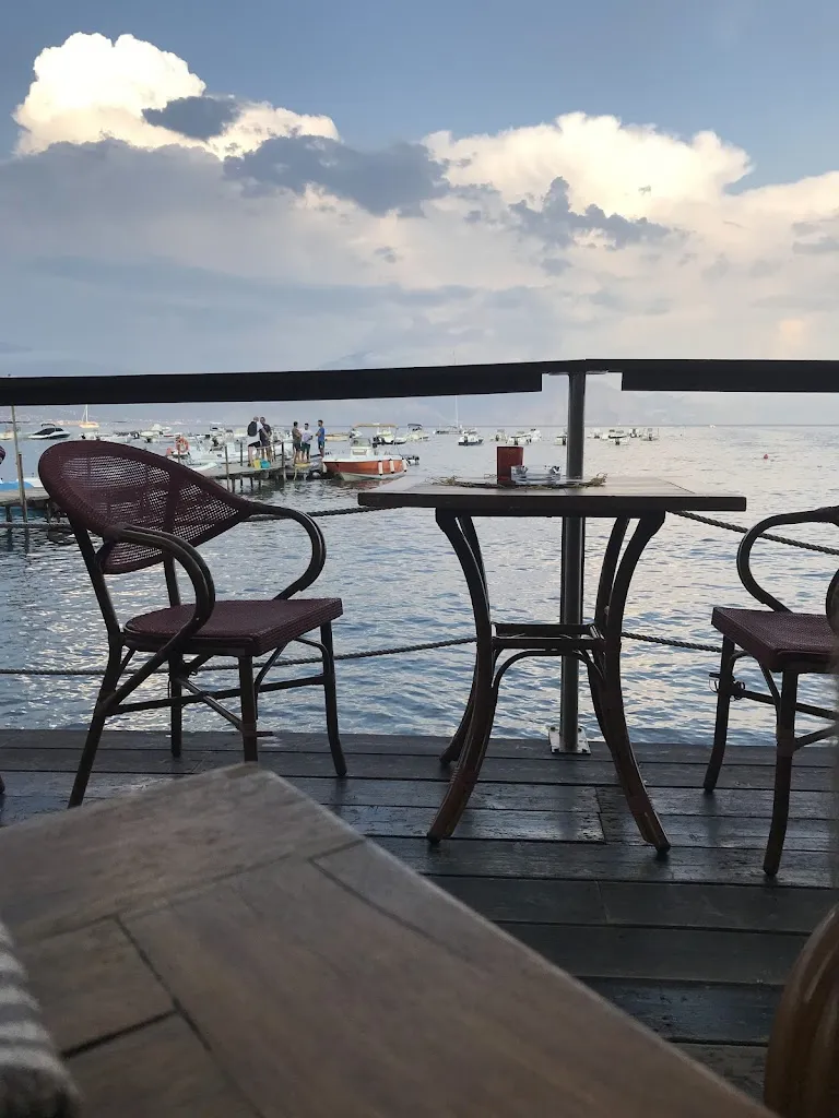 Giuseppe Laudadio_Vini..le_Scario_recensione