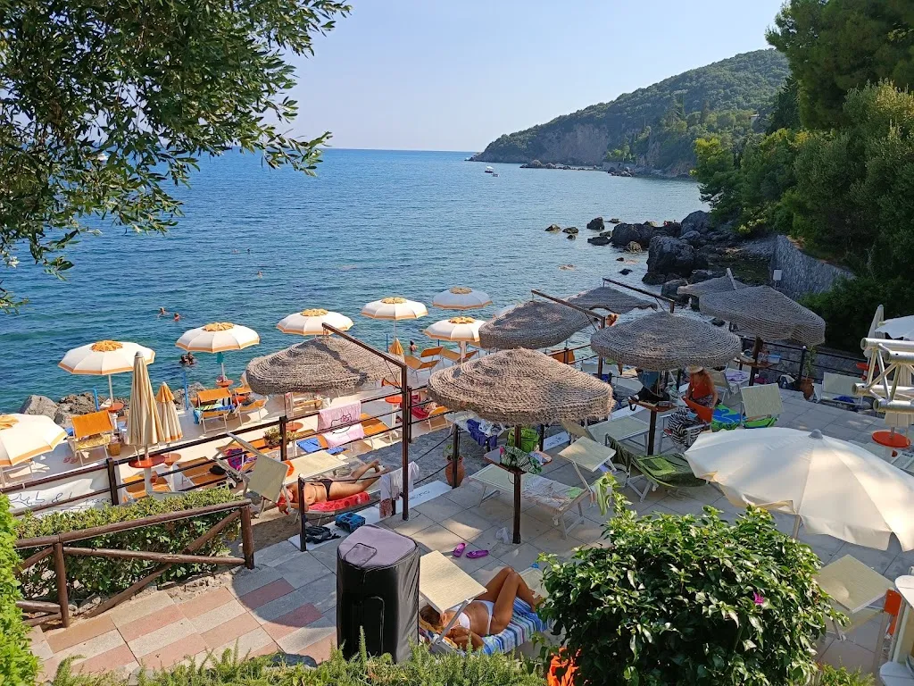 CUBO beach bar_Scario_slider_image_3