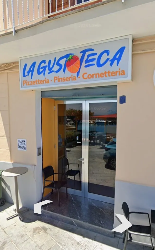 La Gustoteca restaurant in Scario