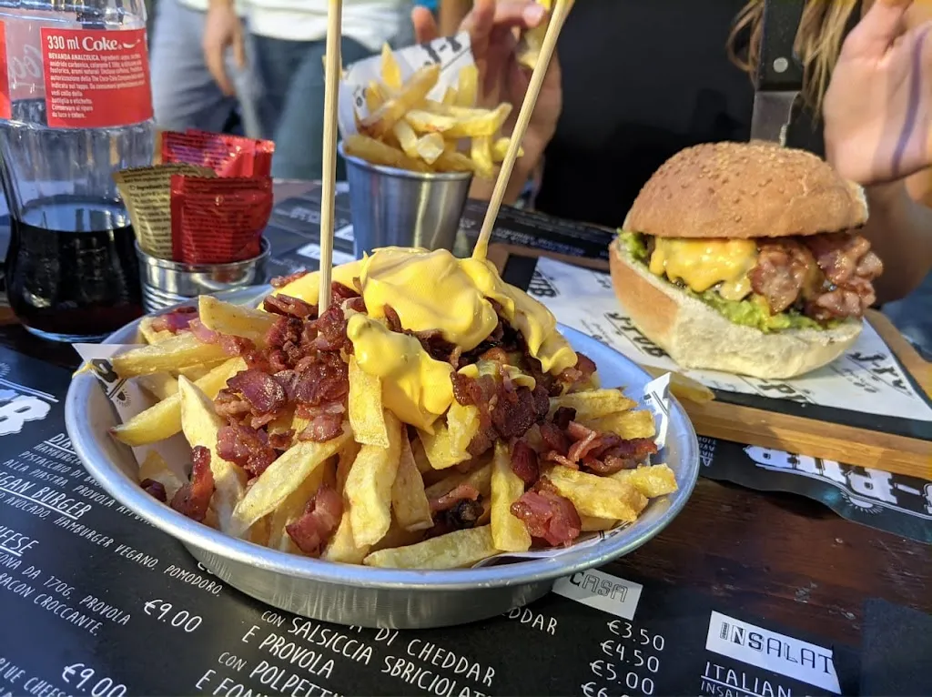 Lea Eikendal_J Pub_Scario_review