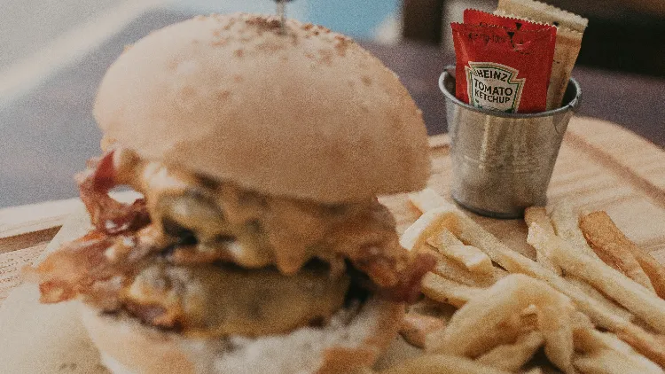 J Pub_Scario_slider_image_3