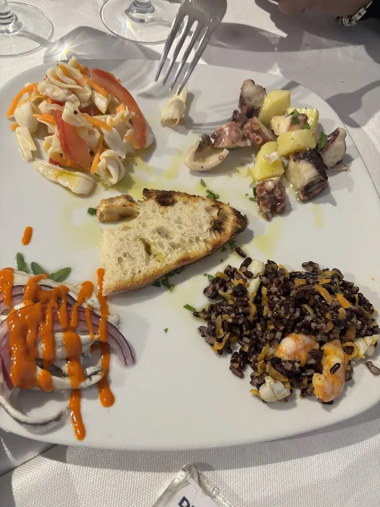 Tobias Gall_Lu Sguazzett_Montesilvano Marina_review