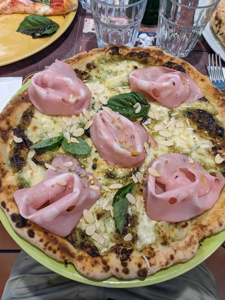 Francesco Di Lillo_Benvenuti al Sud_Secondigliano_avis