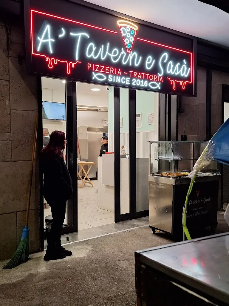 A’ Tavern e Sasà restaurant in Secondigliano