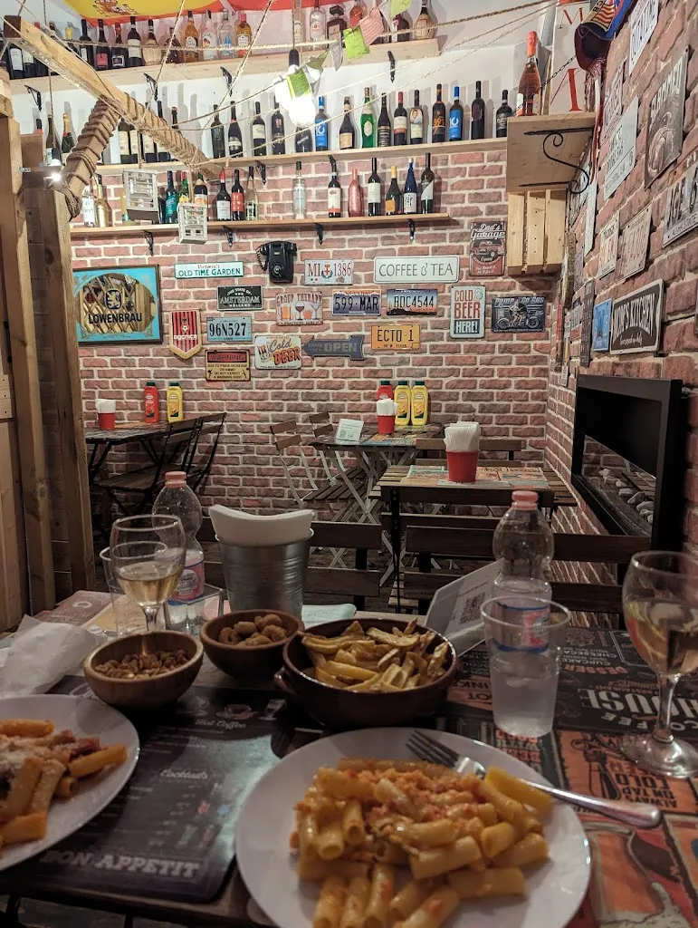 Tania Schindler_Monaco Diner Hamburgeria_Secondigliano_review