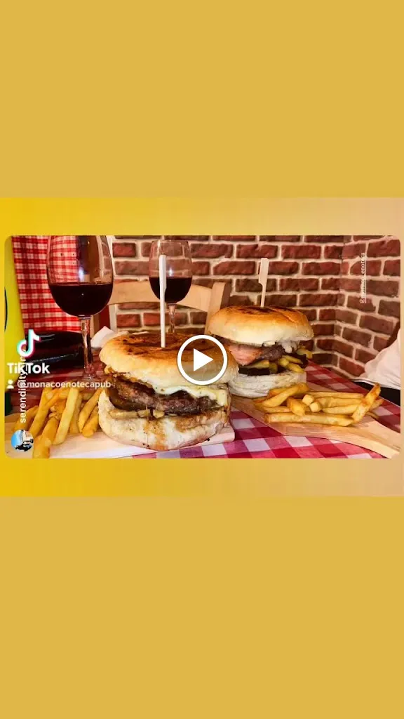 Monaco Diner Hamburgeria_Secondigliano_slider_image_2