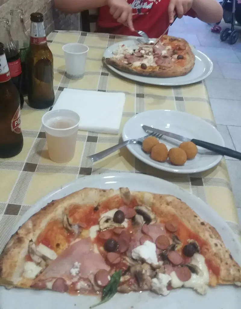 Menu_Pizzeria Da Sergio....paninoteca...._Secondigliano_image_6