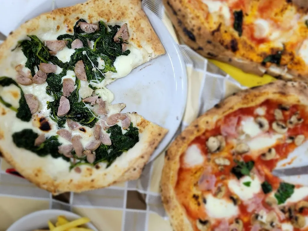 Pizzeria Da Sergio....paninoteca...._Secondigliano_slider_image_2