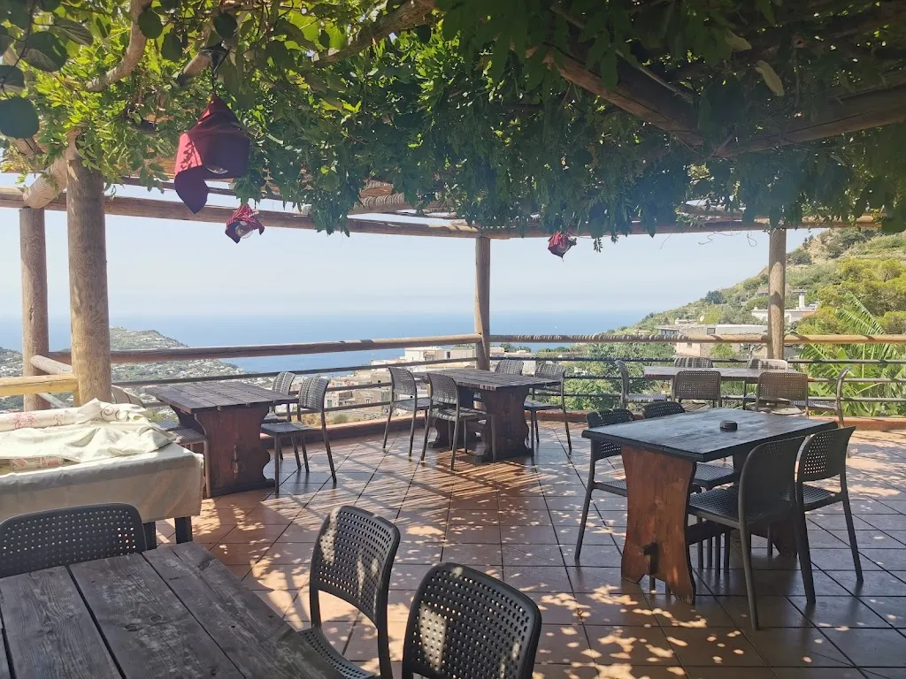 Ristorante Al Comignolo restaurant in Serrara Fontana