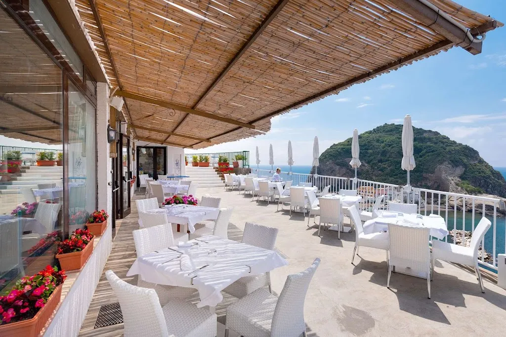 Arbustum Works_Ristorante Villa Sirena_Serrara Fontana_recensione