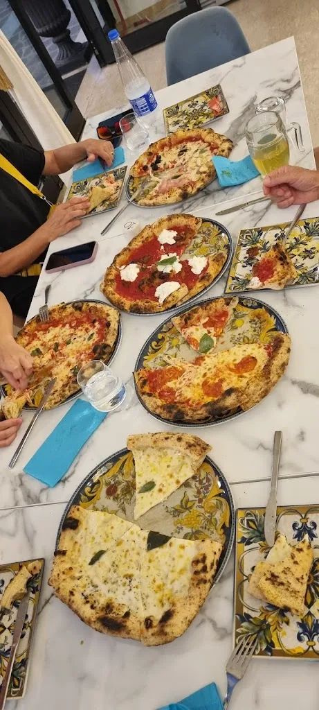 Inna Bosak_Savoia Pizzeria Napoletana_Montesilvano Marina_review