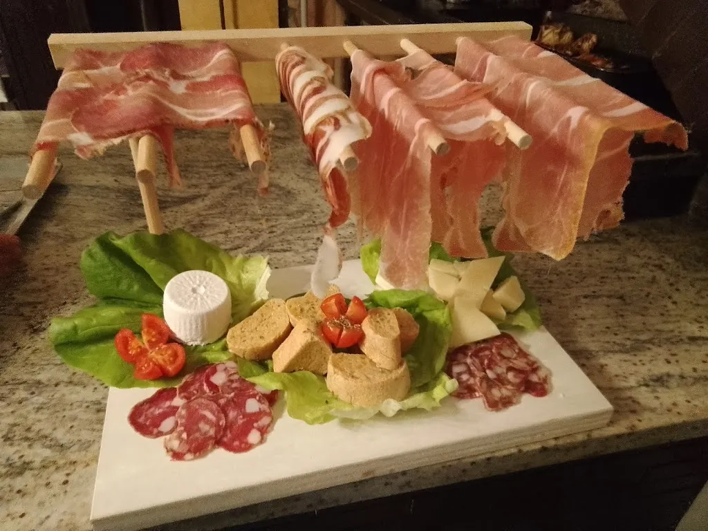 Ristorante Pizzeria Il Rusticano di Dionisia Alfano_Siano_slider_image_2