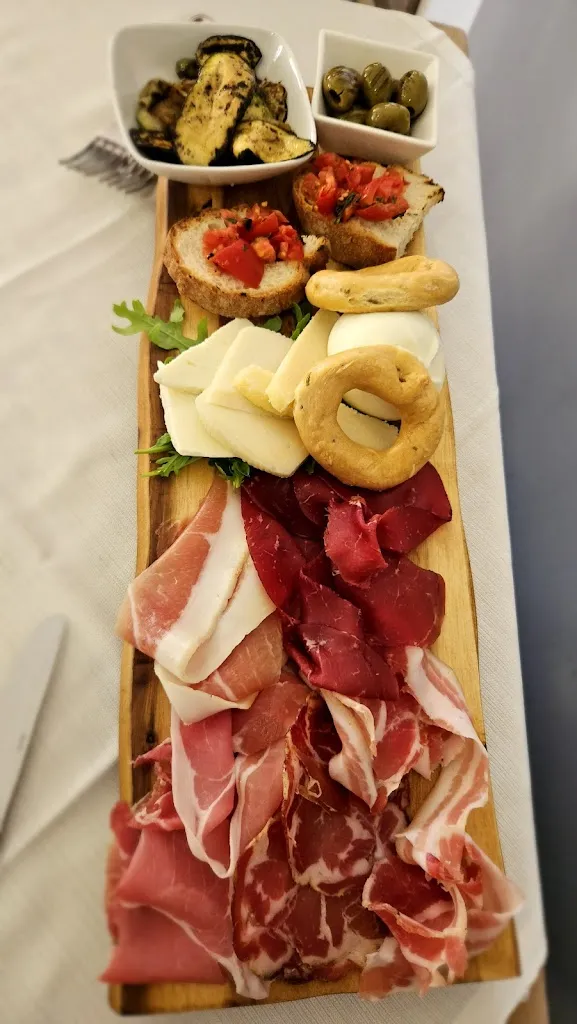 Ristorante O' Camionista Di Cervino Albertina & C. Sas_Sicignano degli Alburni_slider_image_3