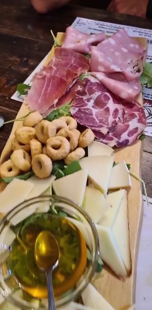 Pizzeria da Cicchetto_Sicignano degli Alburni_slider_image_2