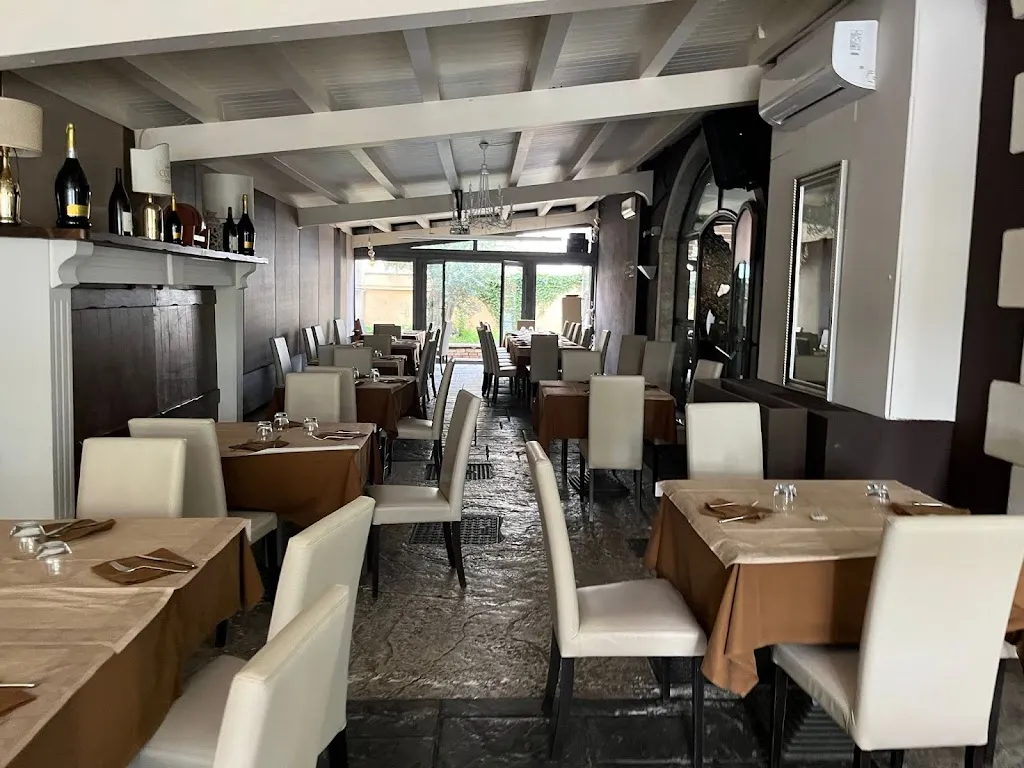 Pizza & Bistrot restaurant in Sirignano