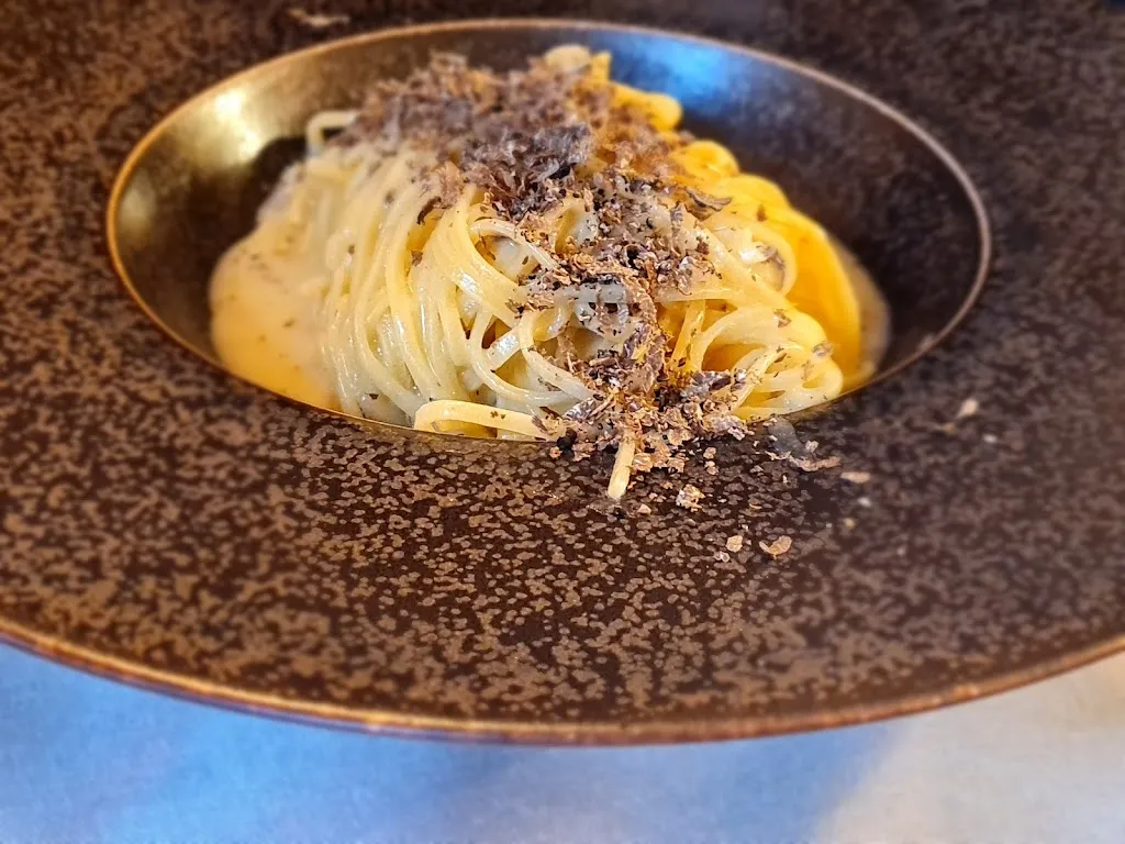 Elisa Aurisicchio_D'ARI' BRACERIA_Solofra_review