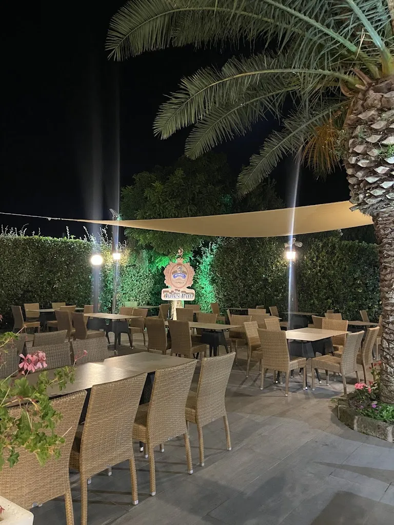 The Tales Pub_Solofra_slider_image_3