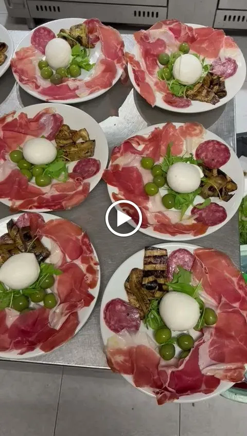 The Wind Rose_Starza Vecchia_slider_image_2