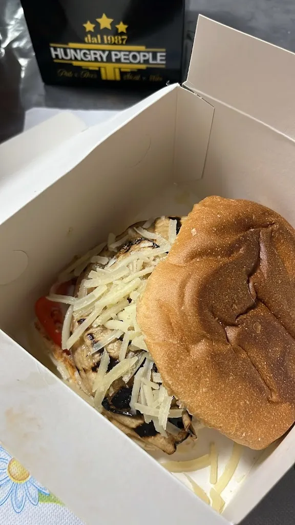 Ciro Sannino_Hungry people_Somma Vesuviana_review