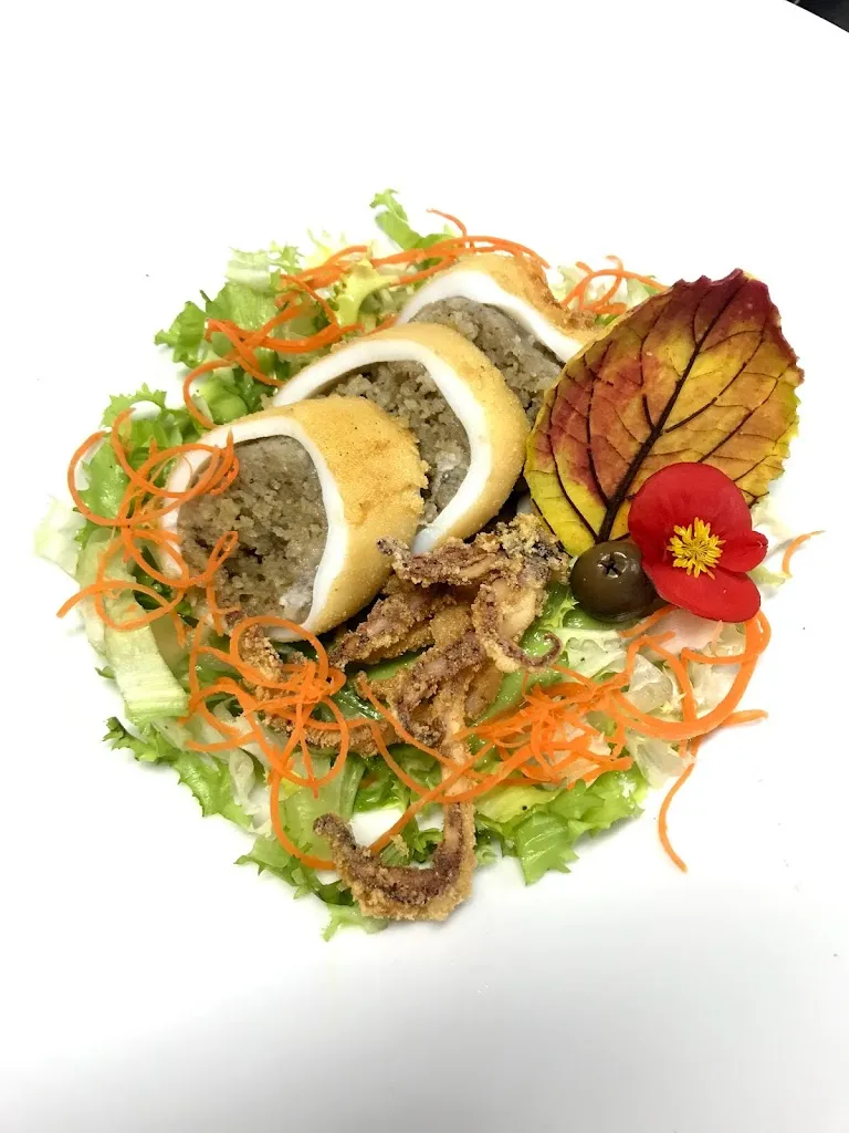 Hungry people_Somma Vesuviana_slider_image_2