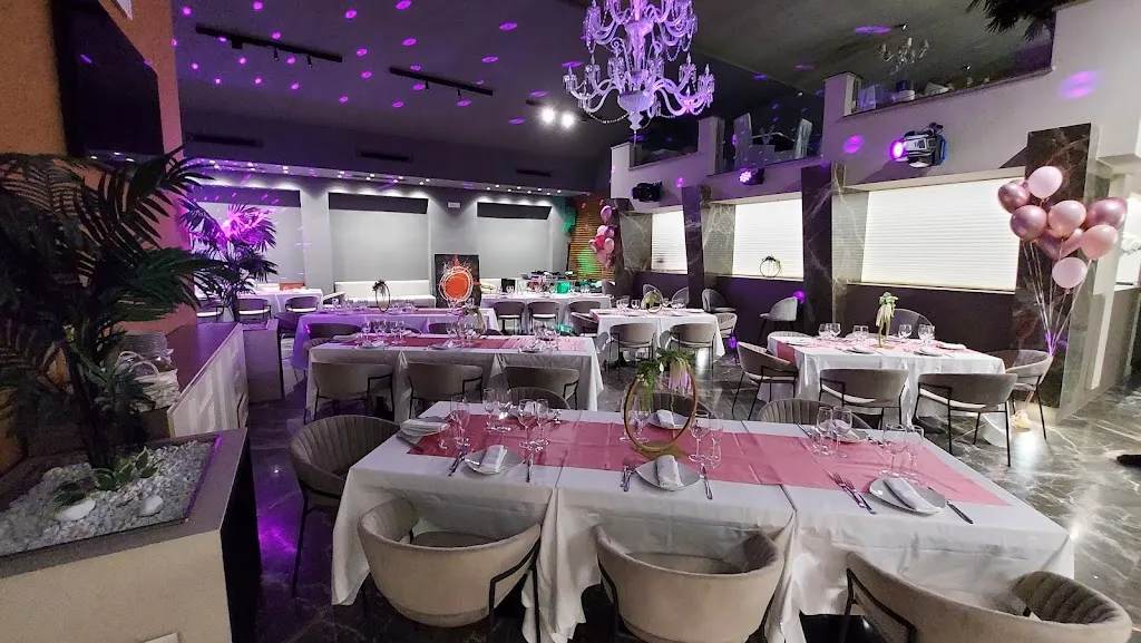 Cinzia_Victoria Club_Somma Vesuviana_review