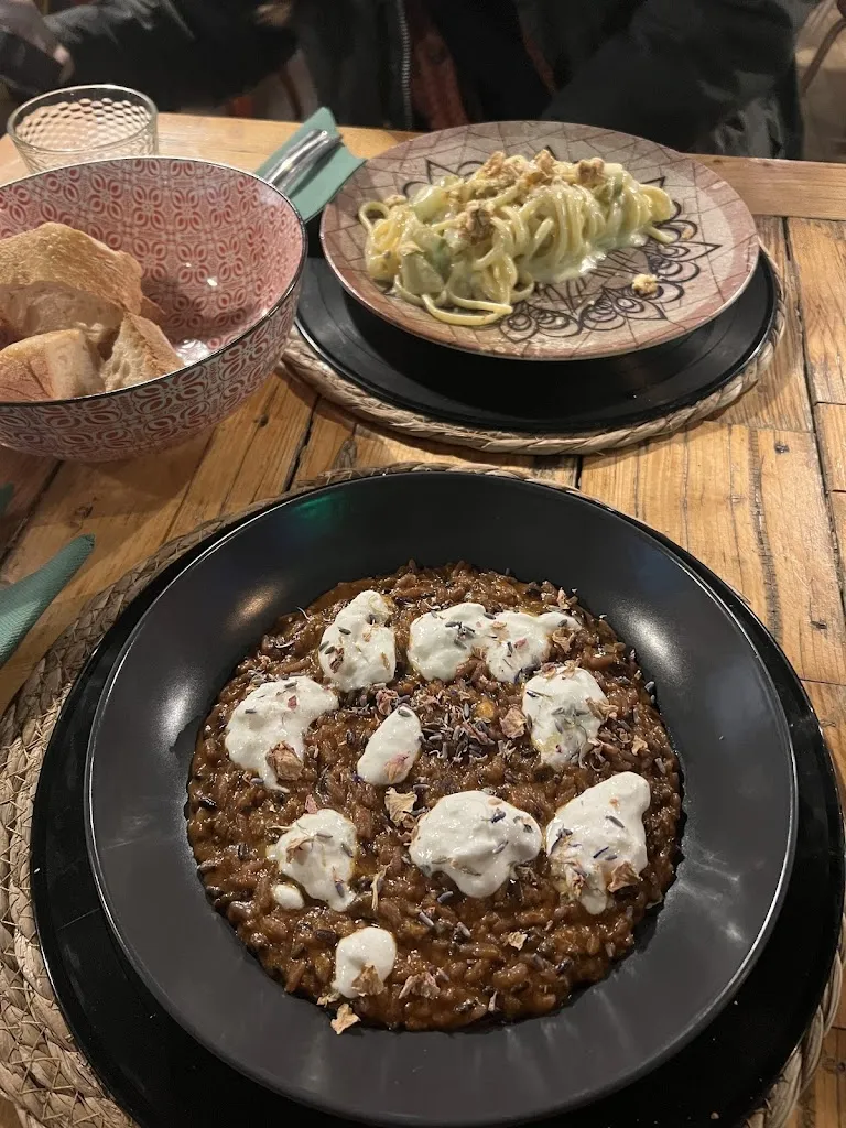 Jake Davis_Cibificio Provinciale_Succivo_recensione