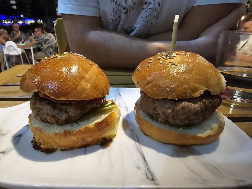 Anila Kreku_Sughero_Montesilvano Marina_review