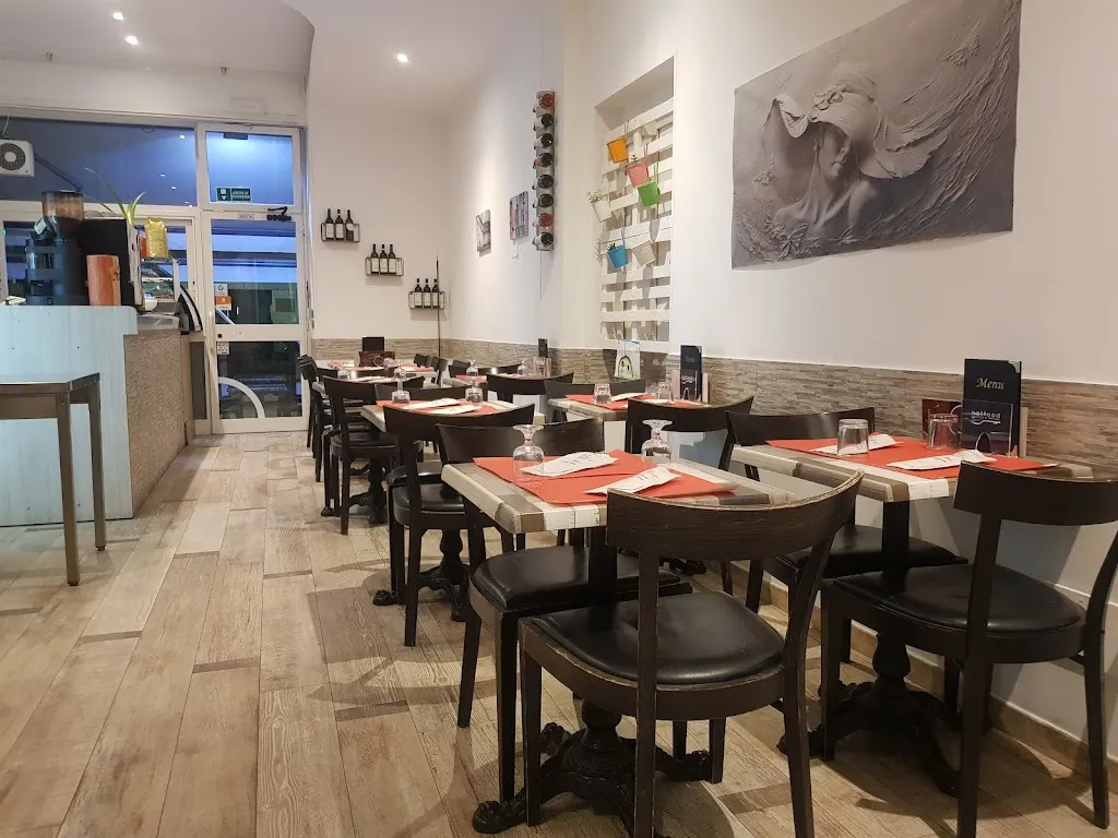 Stella Pizzeria Ristorante Bar_Stella_slider_image_1