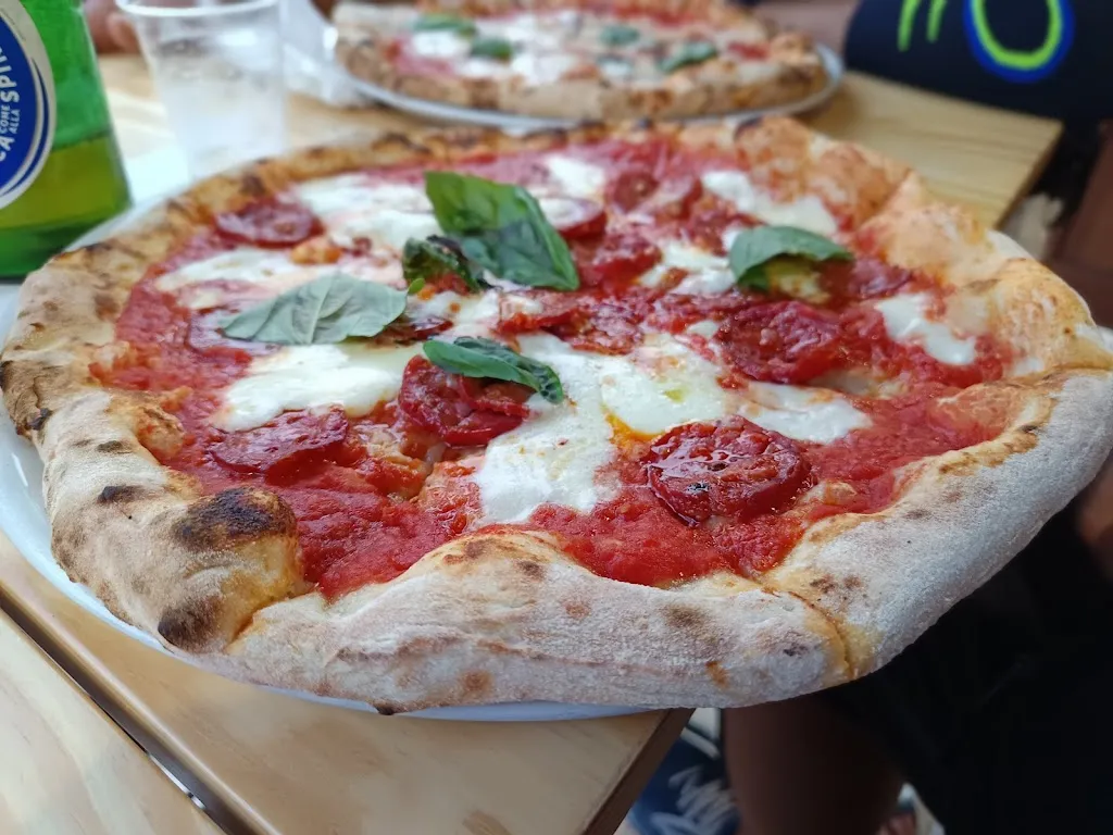Giovanni Scifo_Pizzeria Napoletana IL PIENNOLO_Montesilvano Marina_review