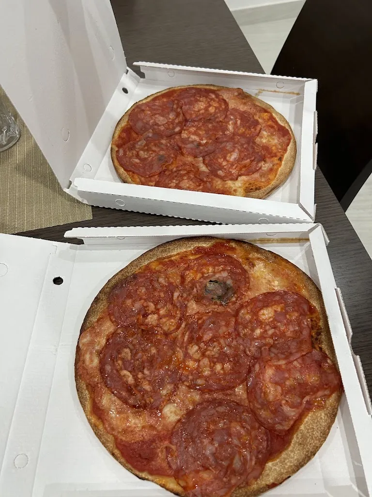 Pizzeria Napoletana IL PIENNOLO_Montesilvano Marina_slider_image_3