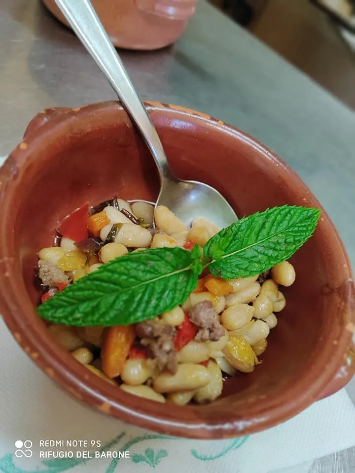 The Farm Baron refuge_Taurasi_slider_image_3