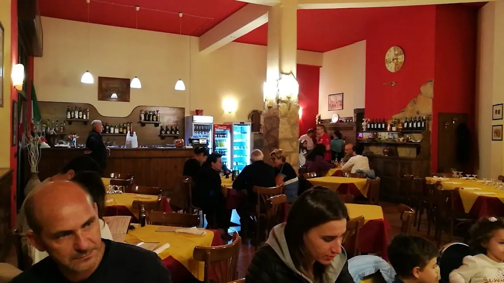 La Taverna Dei Mille restaurant in Teano