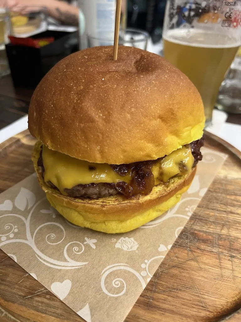 Matteo Cordone_Taz Birreria Hamburgeria_Montesilvano Marina_review