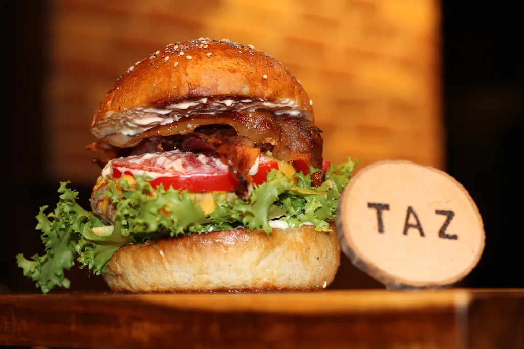 Taz Birreria Hamburgeria_Montesilvano Marina_slider_image_3