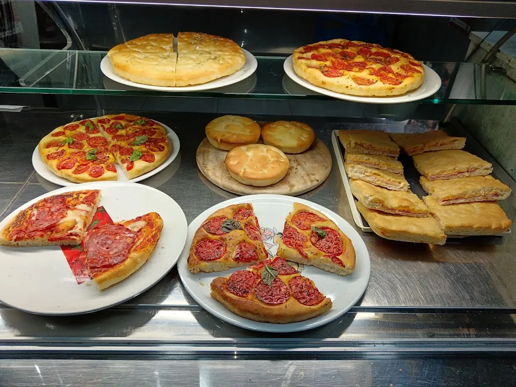 Bar Del Borgo 2.0_Tocco Caudio_slider_image_2