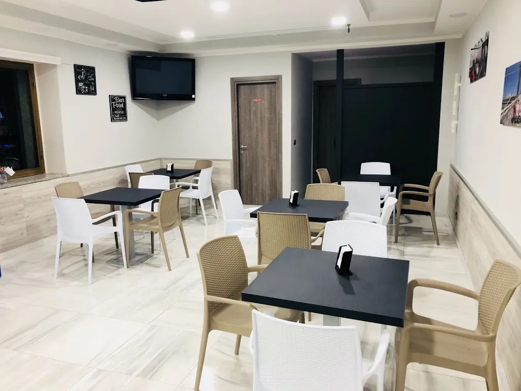 JOLLY BAR_Tocco Caudio_slider_image_3