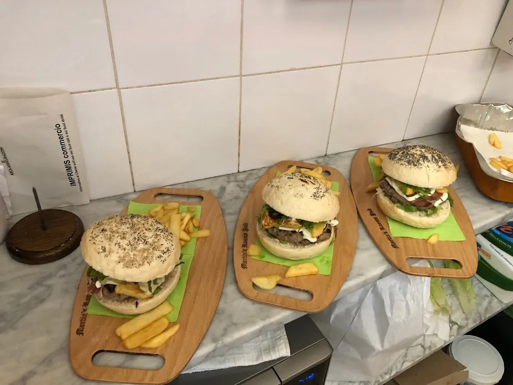 Martin's Rooms Pub_Torella dei Lombardi_slider_image_2