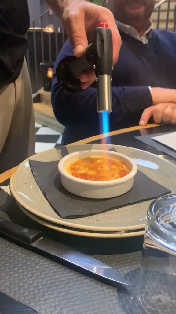 Carlo Pisapia_Fresco Trattoria Pizzeria Caracciolo_Torre Caracciolo_recensione