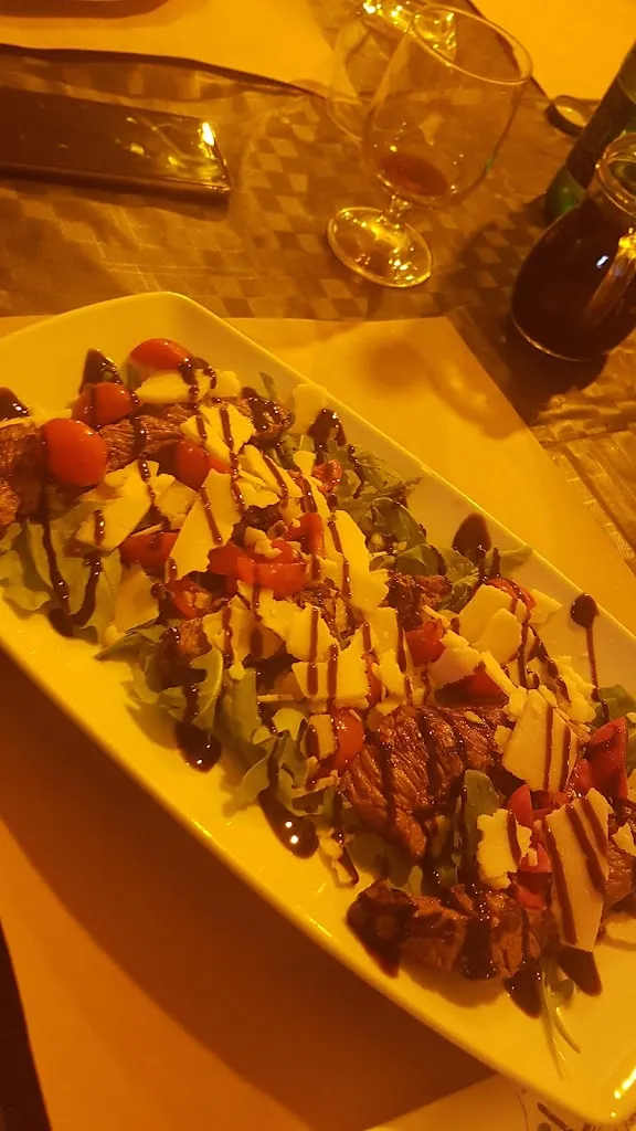 Adele Deakin_Albergo - Ristorante Lanterna Verde_Torre Orsaia_review