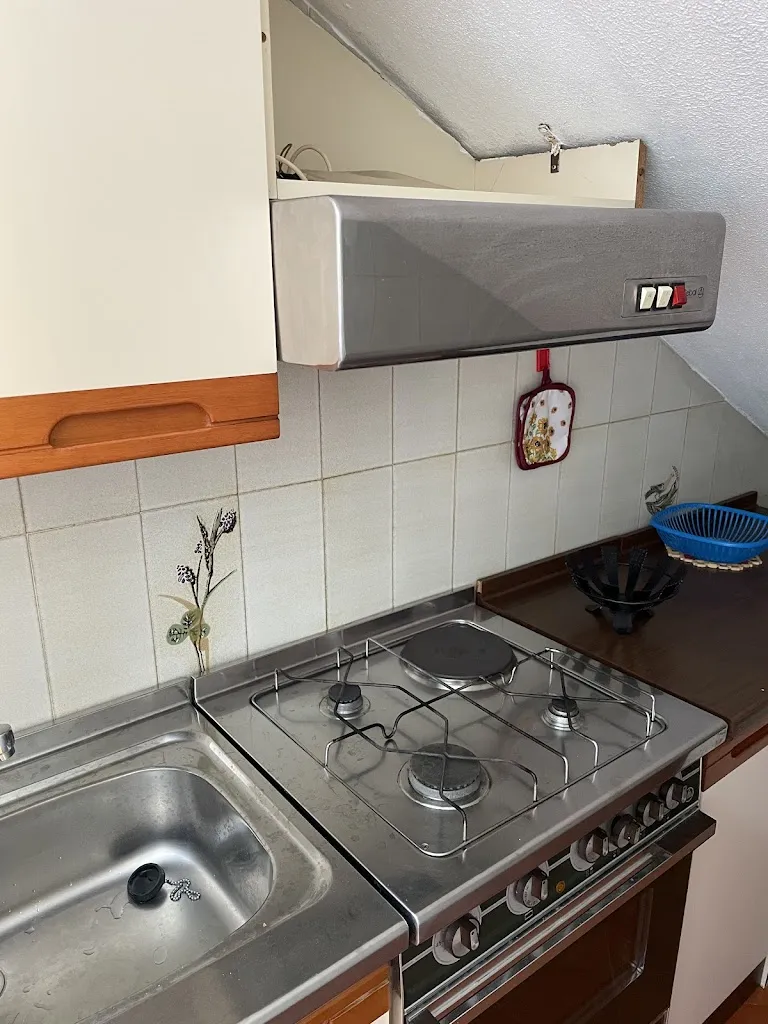 Pasquale Lambiase_Albergo - Ristorante Lanterna Verde_Torre Orsaia_review