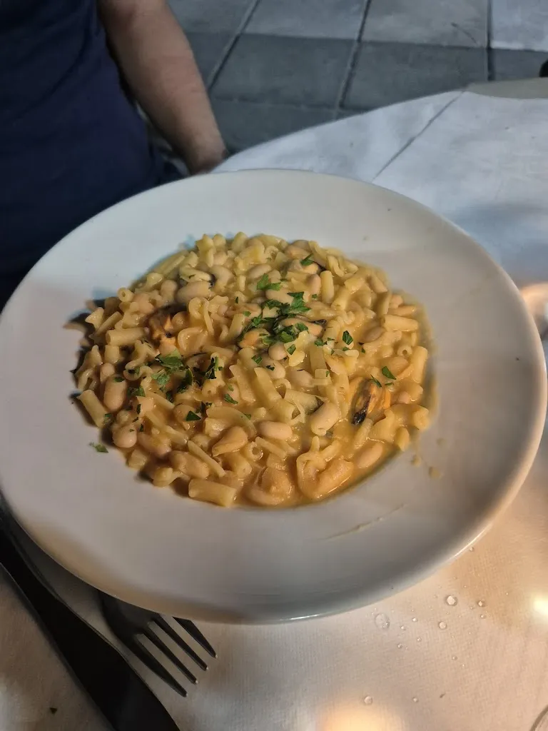 Elena Pisani_Mi siedo e gusto da Antonietta_Terzigno_review