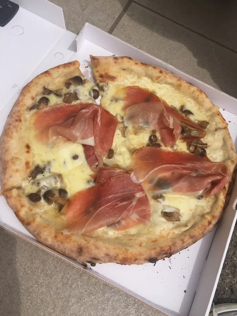 NATALIA D_Ristorante Pizzeria Sole D'Oro_Terzigno_recensione