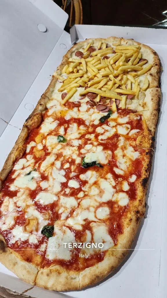 Evan Mallory_Pizzeria Reginella_Terzigno_review