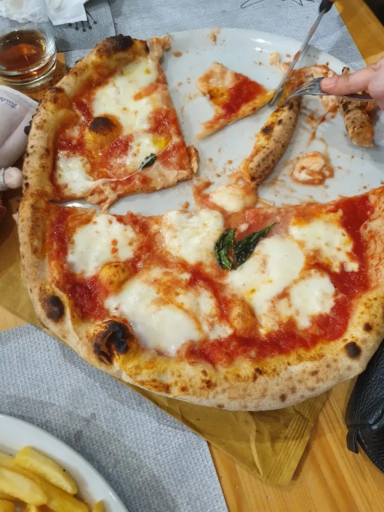 Luca Pisanti_Pizzeria Reginella_Terzigno_review