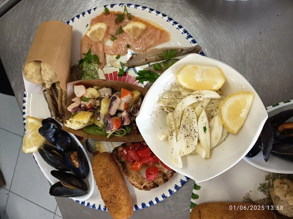 Pizzeria-Osteria E Io Pago_Terzigno_slider_image_3