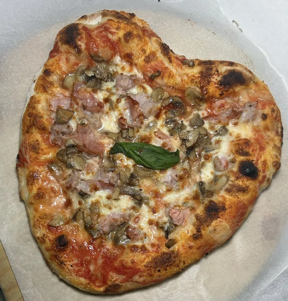 RANIERI VALERIA_Pizzeria Ciaravola - Not Only Take Away_Terzigno_review